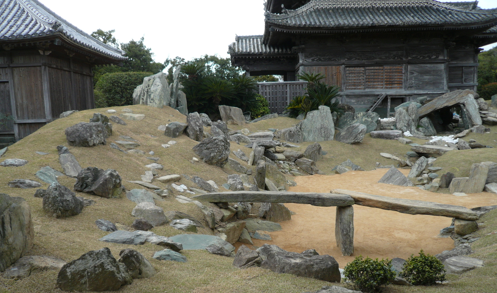 国指定名勝　阿波国分寺庭園